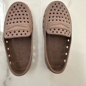 Brown unisex Floafers water shoe/dress shoe  toddler size 8